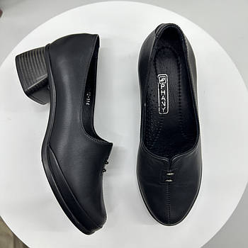 Туфлі жіночі GUERO P108-12-114(BAT) чорні на підборі 40
