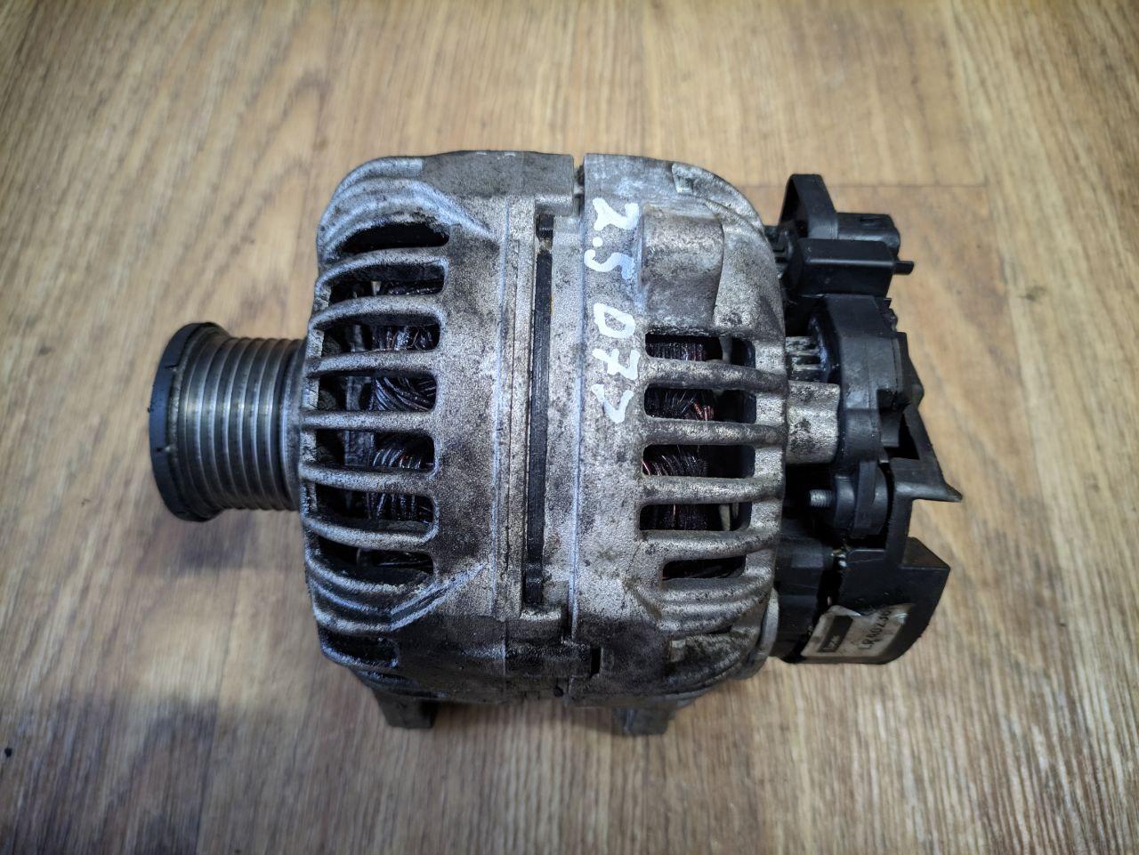 Генератор Renault Trafic, Opel Vivaro 2.5, 2006-2014, 7711135520 (Б/У)