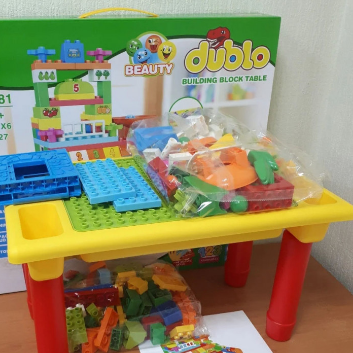 Ігровий столик конструктор 881 дитячий набір від 3 років (127 деталей)