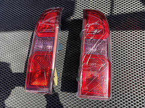 Nissan Patrol Задні ліхтарі RED (2004-2008, 2 шт.) AUC Задні ліхтарі Нісан Патрол Y61