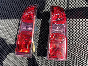 Задні ліхтарі Nissan Patrol Y61 (1997-2011)