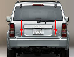 Jeep Cherokee 2007-2013 Крихітка багажника TMR Накладки на кришку багажника Джип Черокі — Джип Ліберті