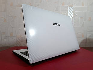 Ноутбук Asus 15.6" AMD E2-1800 / Radeon Graphics / 4 gb / SSD 256 gb