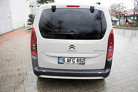 Citroen Berlingo 2019+ Накладка на задній бампер (ABS) AUC Накладки на задній бампер Ситроен Берлінго