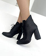 Ботинки чёрные на каблуке кожаные рептилия