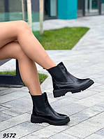 Жіночі черевики шкіряні чорні демісезонні на платформі 36