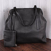 Чорна жіноча зручна та містка сумка шопер із натуральної шкіри Leather Collection L87511-1, фото 4