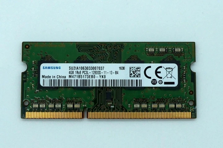 Модуль памяти SODIMM Samsung 4GB 1Rx8 PC3L-12800S-11-13-B4 DDR3L 1600Mhz (M471B5173EB0-YK0) Б/У