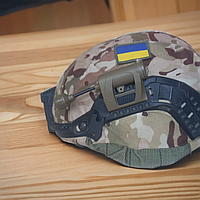 Тактичний ліхтарик з кріпленням на шолом Princeton батарейка в комплекті Армійський ліхтарик на шолом