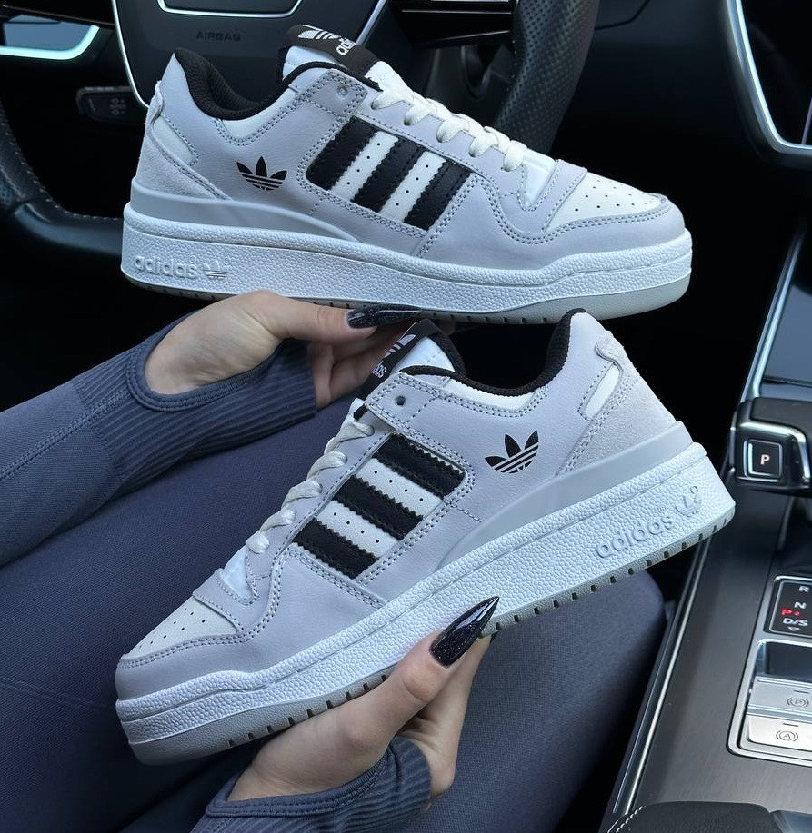 Жіночі кросівки кеди Adidas Forum Low 84 весна-осінь повсякденні (сірі з чорним). Живе фото