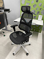 Комп'ютерне ергономічне крісло Streamer SL-A77: керування на сидінні, 12 регулювань, хрестовина-хром, сітка Чорна