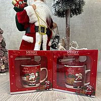 Новогодняя чашка с ложкою Санта в подарочной коробке 200 мл ( рандомный выбор дизайна)