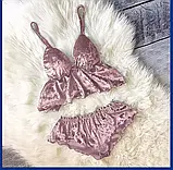 Велюрова жіноча піжама червоного кольору топ з рюшами та шортики трусики, фото 5