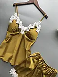 Шелковистая женская пижама для сна бордовая с белым кружевом, фото 10