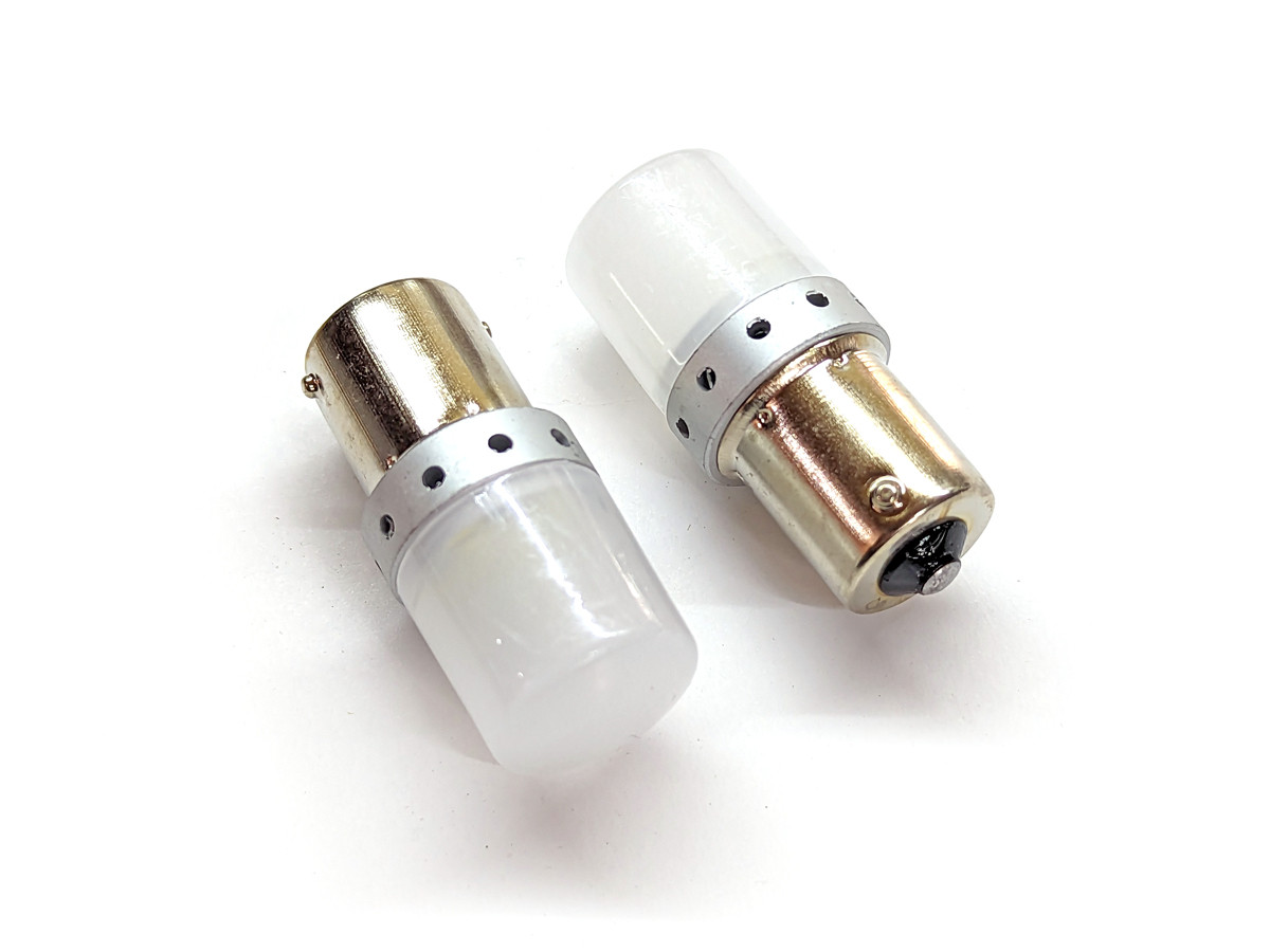 Світлодіодна автомобільна лампа P21W BA15S 12-24V 9SMD 3.7W WHITE матова лінза 1 контакт