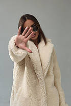 Шуба жіноча тепла з еко хутра застібається на гачки та дві бічні кишені Gvk2150, фото 3