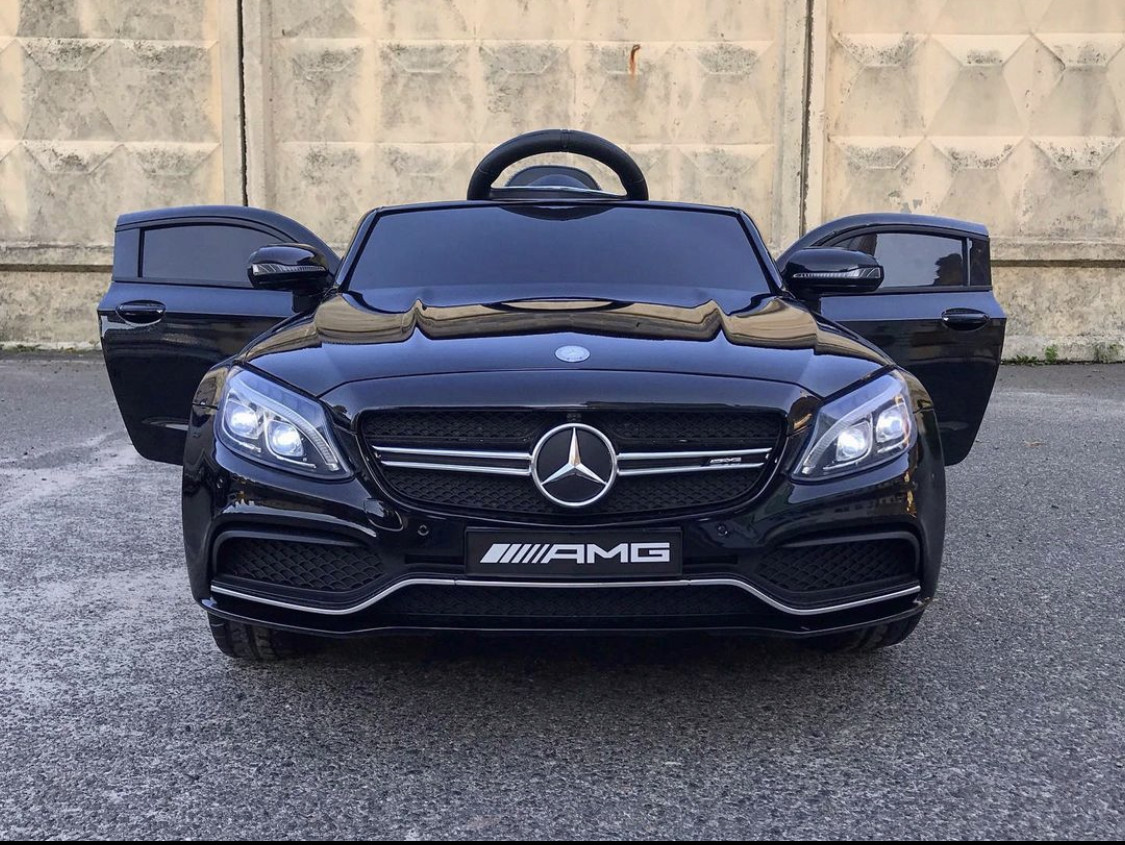 Дитячий електромобіль Mercedes C63 AMG чорний на акумуляторі