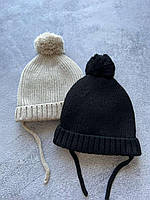 Детская вязанная шапка Zara с завязками