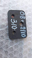 Пластина крепления фиксатора замка двери ВАЗ 2108-09-10