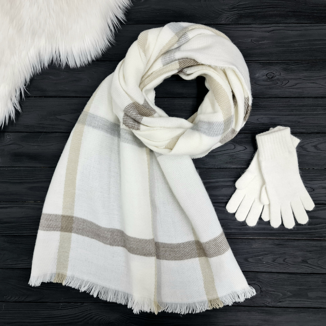 Комплект жіночий зимовий (шарф+рукавички) M&JJ One size білий 8131 - 4000