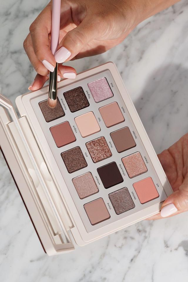 アイシャドウ NATASHA DENONA I NEED A NUDE PALETTE I Need a Nude Palette – Cool‑Neutral 15‑Shade Midi | Natasha