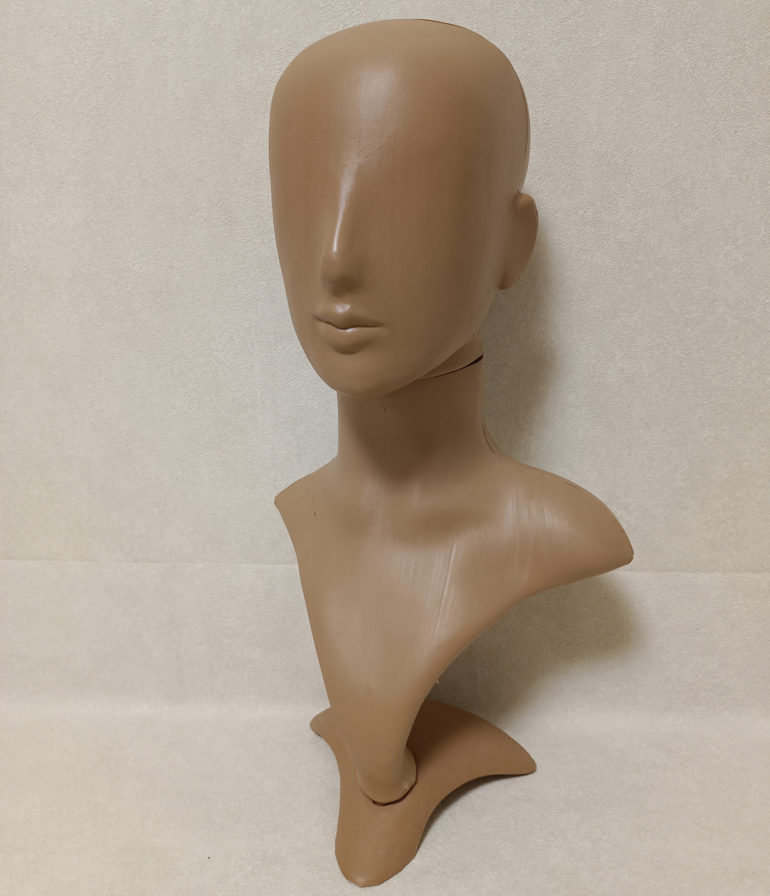 Манекен голови на підставці для шапки, фото 1