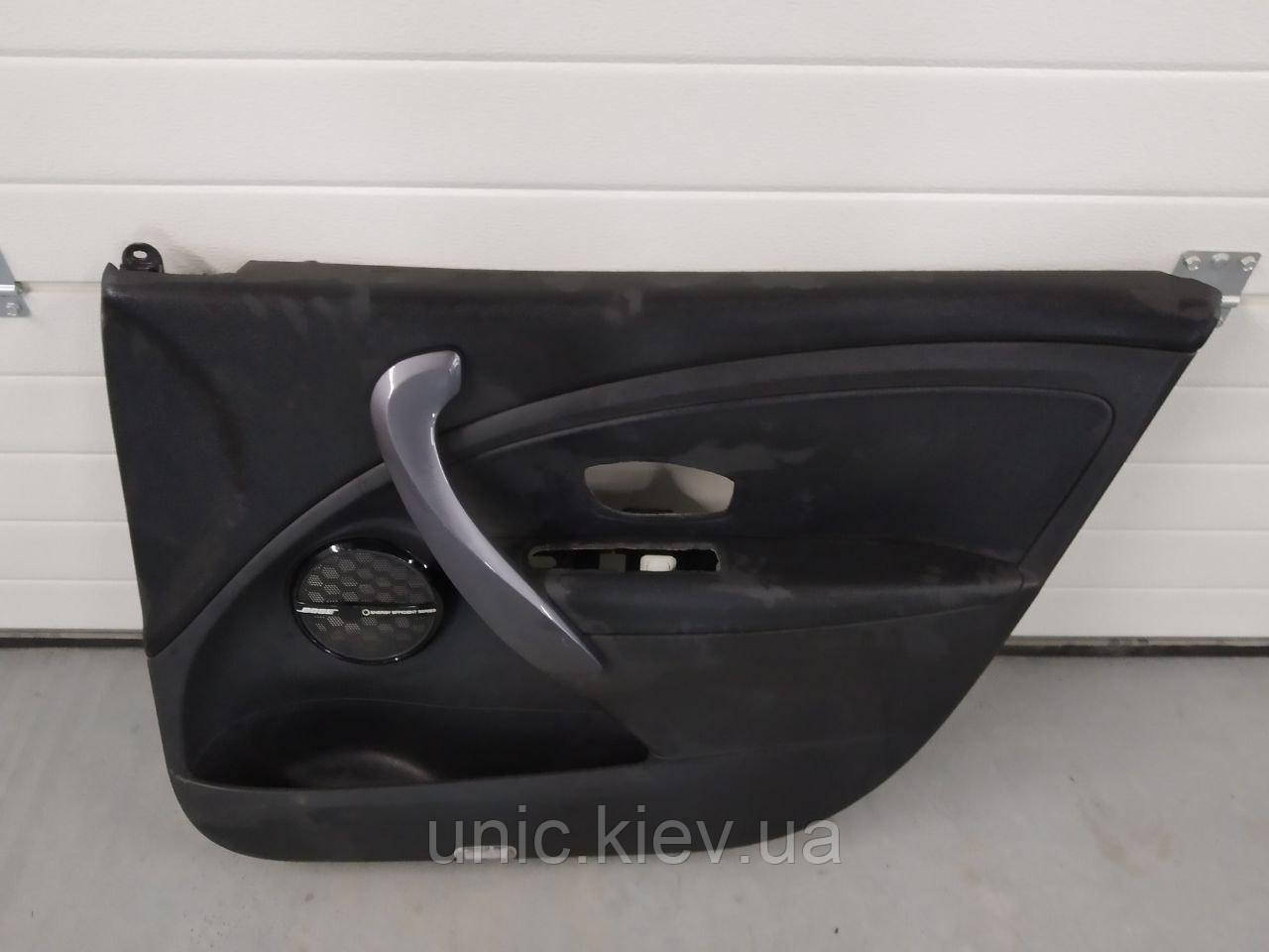 Карта двері передня права Рено Меган 3 б/в 809003272R