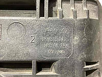 Полка аккумулятора, крышка, крепеж (площадка АКБ) 1KM915333 Volkswagen Passat B7 USA