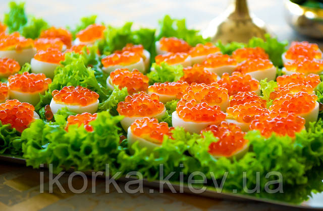 Натуральна червона ікра чавиці ціни ікра червона чавичі купити Київ