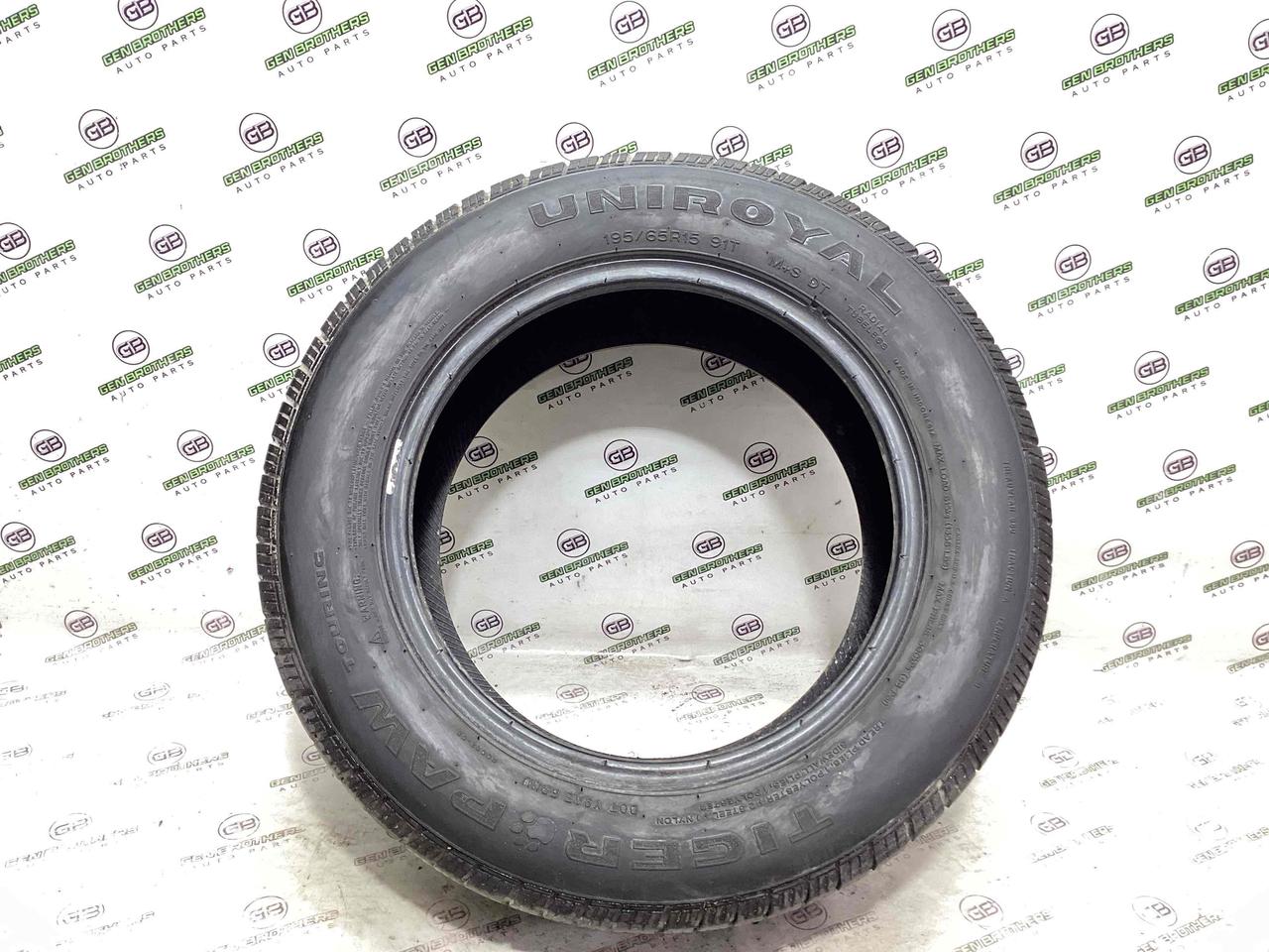 Шини, гума, покришки Uniroyal Tiger Paw Touring 195/65R15 91T