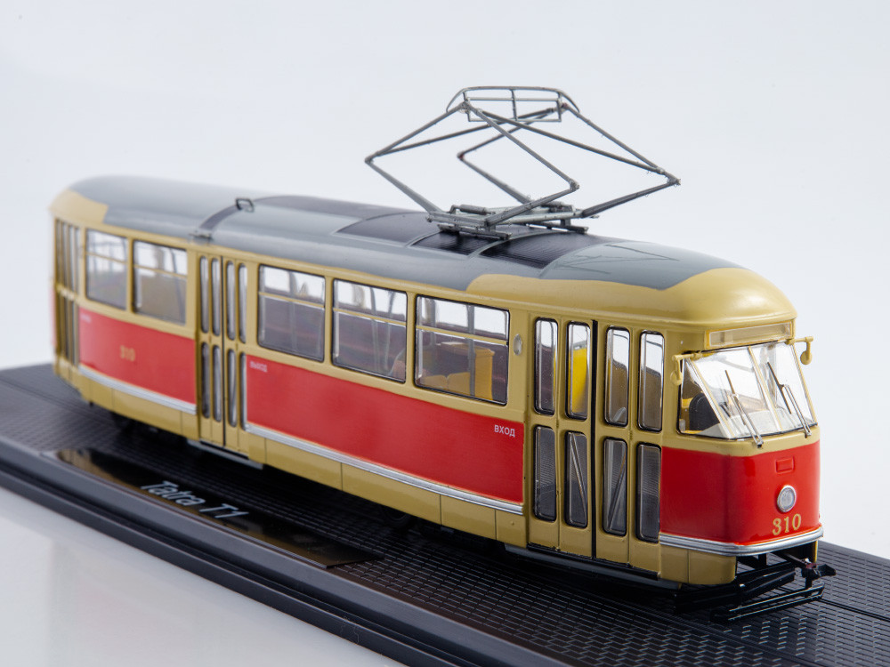Модель Трамвай Tatra - T1 червоно-бежевий | SSM