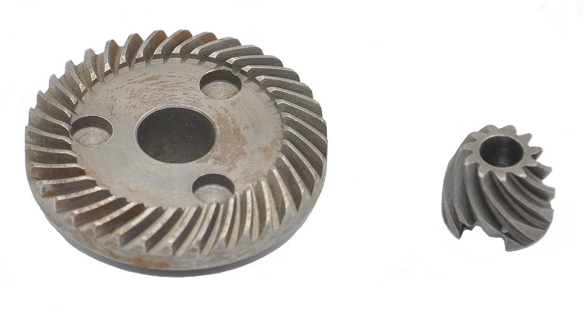 Шестерні (пара) болгарки Makita 9523 аналог 226799-1 + 226798-3 (d1 12 * 46 / d2 7 * 17 / h2 14)