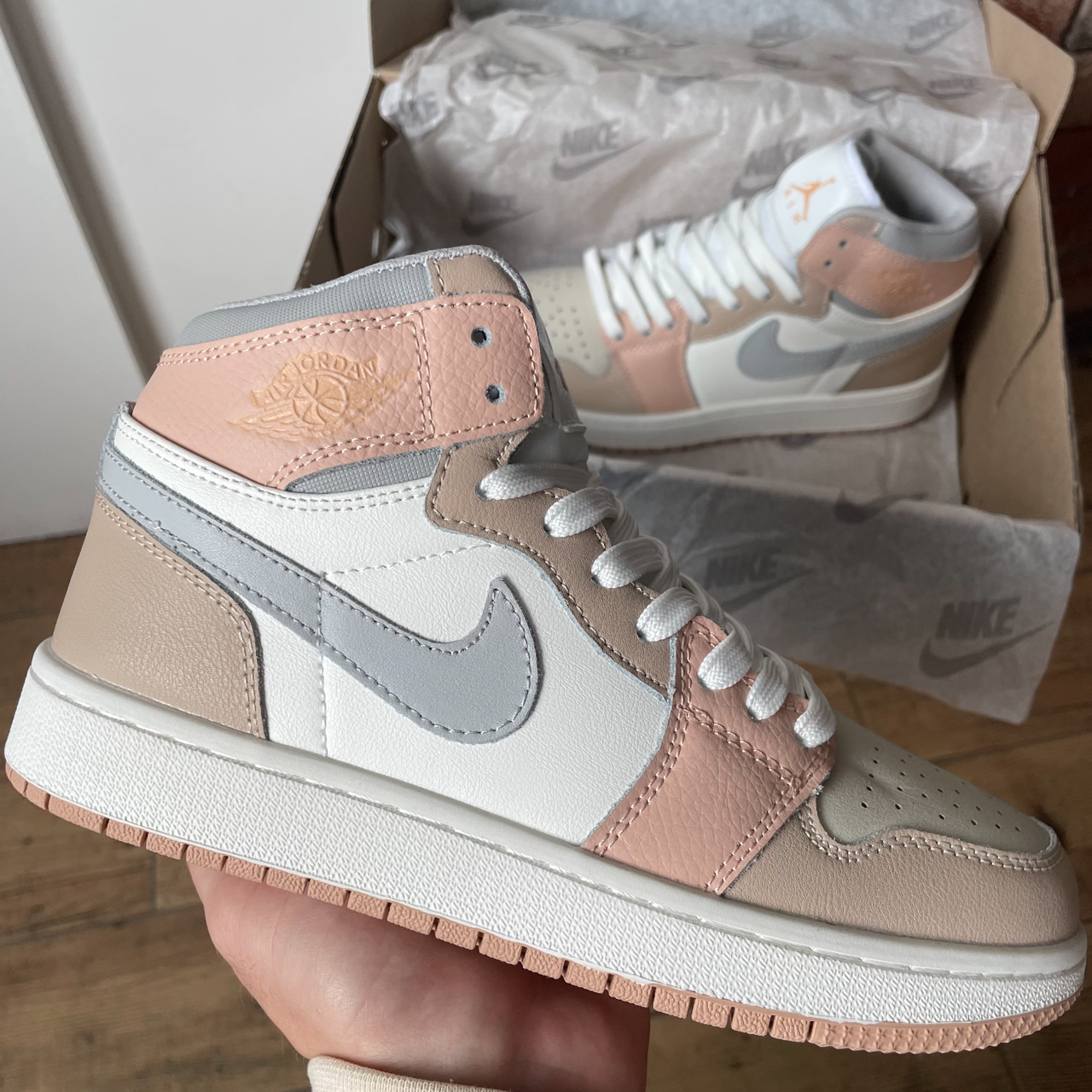 Jordan 1 hot sale mid sale