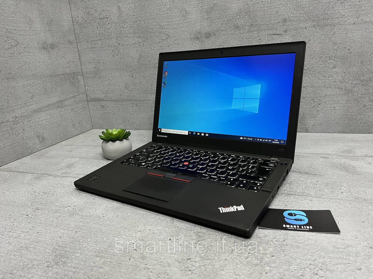I5-5300u 500gb 4gb 12.5" Компактний ноутбук Lenovo Льодово x250