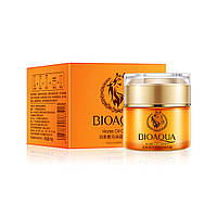 Антивозрастной крем для лица с конским маслом Bioaqua Horse Oil Cream