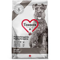 Сухой гипоаллергенный корм 1st Choice Adult Hypoallergenic для собак всех пород с уткой 2 кг