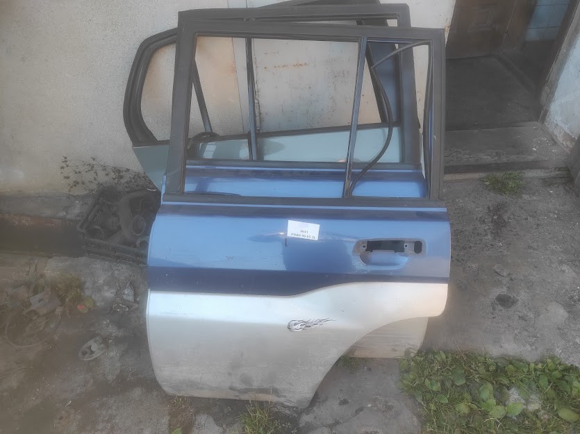 No41 Б/у Двері задні ліві Mitsubishi PININ 99-05 ЗL