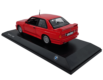 КОЛЛЕКЦИОННАЯ МОДЕЛЬ BMW E30 M3 1:18 80435A5D018, цена: 7599