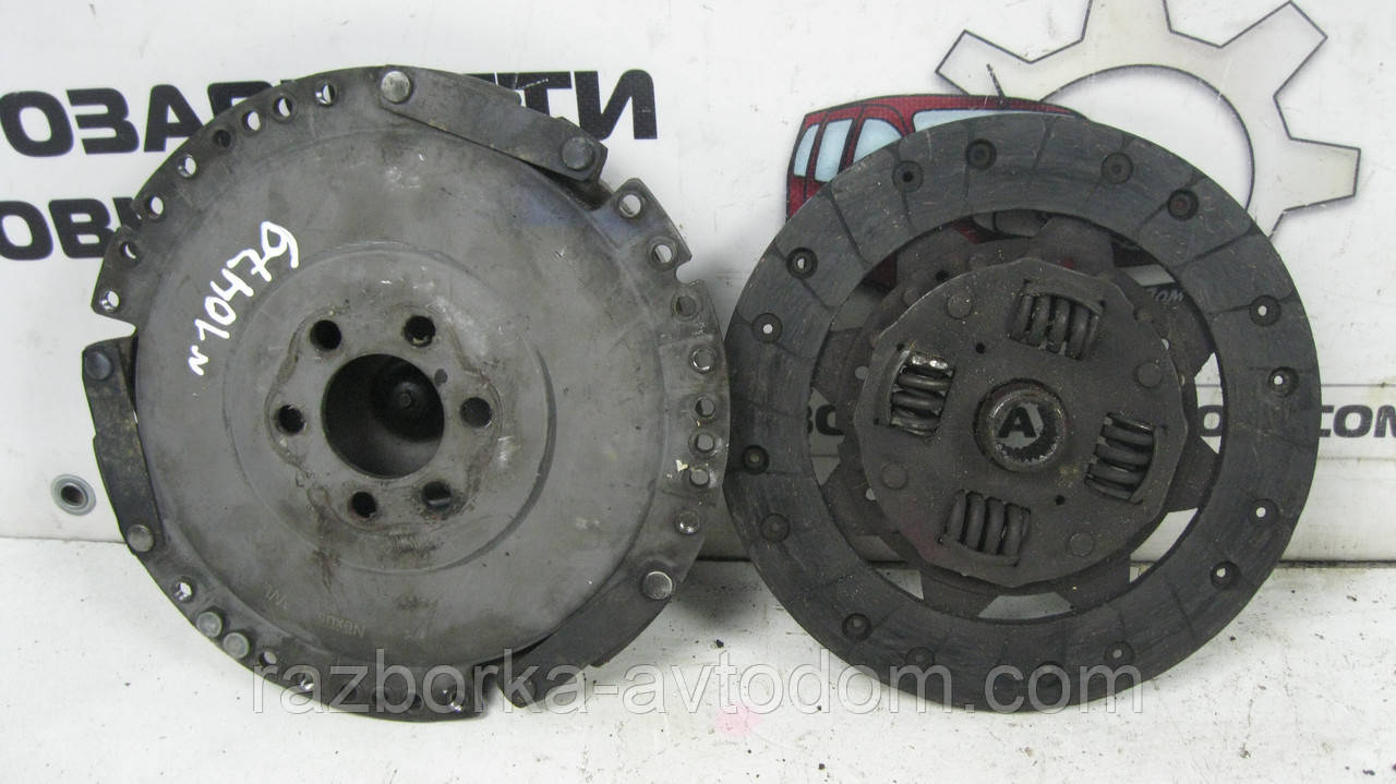 Комплект зчеплення (кошик, диск) Sachs VW Golf 3, Caddy, Seat Ibiza 2, Toledo 1.9 TDI OE:3000082003