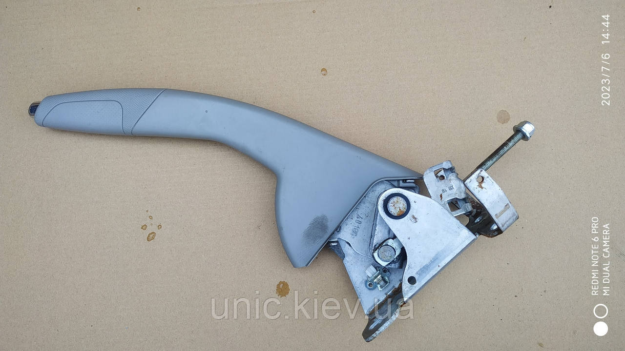 Ручник Рено Зоє б/в