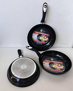 Сковорідка Higher Kitchen 24 см із гранітним покриттям.