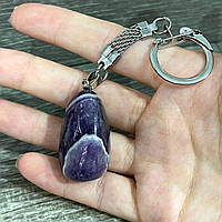 Крупный натуральный камень Аметист природной формы на брелке для ключей - оригинальный подарок парню, девушке