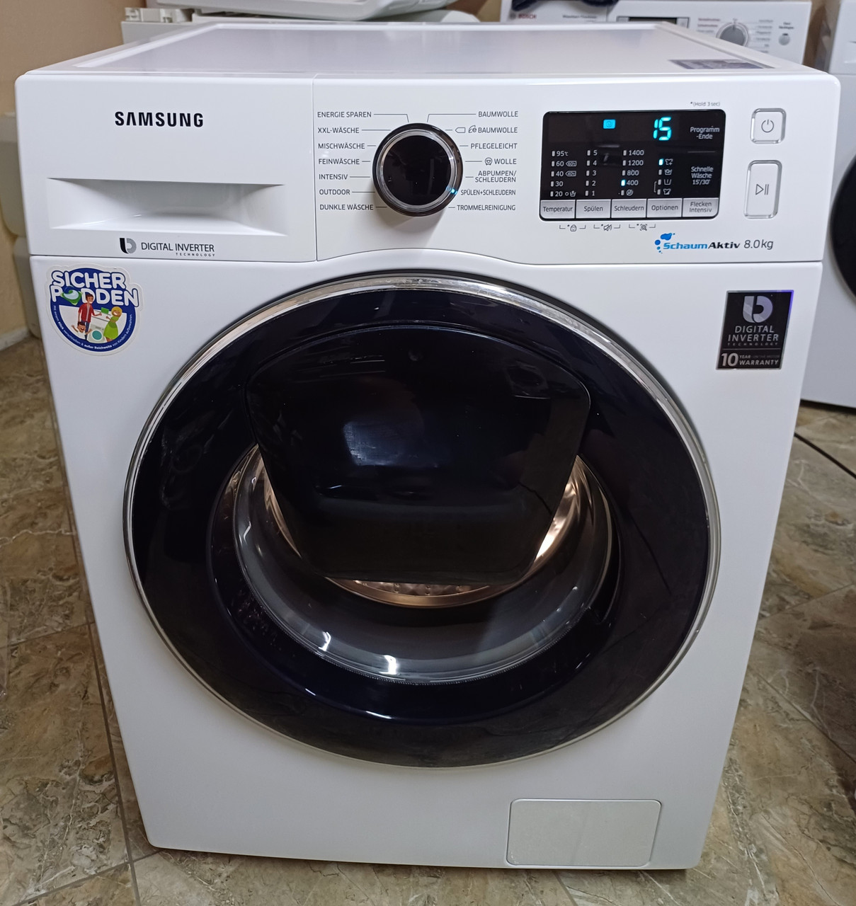 Пральна машина на 8кг Samsung WW8EK5400UW з дозавантаженням