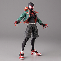 Коллекционная фигурка Майлз Моралес Человек паук Spider-Man Паутина вселенных Miles Morales (14 см) Marvel ABC