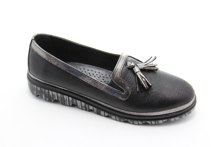 Мокасини жіночі ArasShoes 304-Siyah-platin шкіряні з гумками на підйомі 37