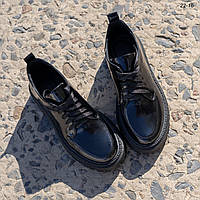 Женские черные лаковые туфли со шнурком 38