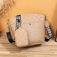 Женская сумочка на плечевом ремне бежевая из эко кожи стильная сумка через плечо из кожзаменителя