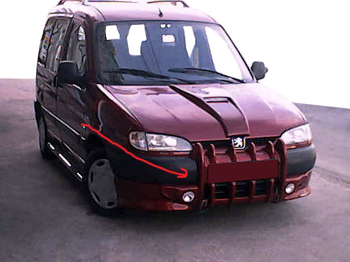 Накладка на передній бампер Ікла (під фарбування) для Peugeot Partner 1996-2008 років.