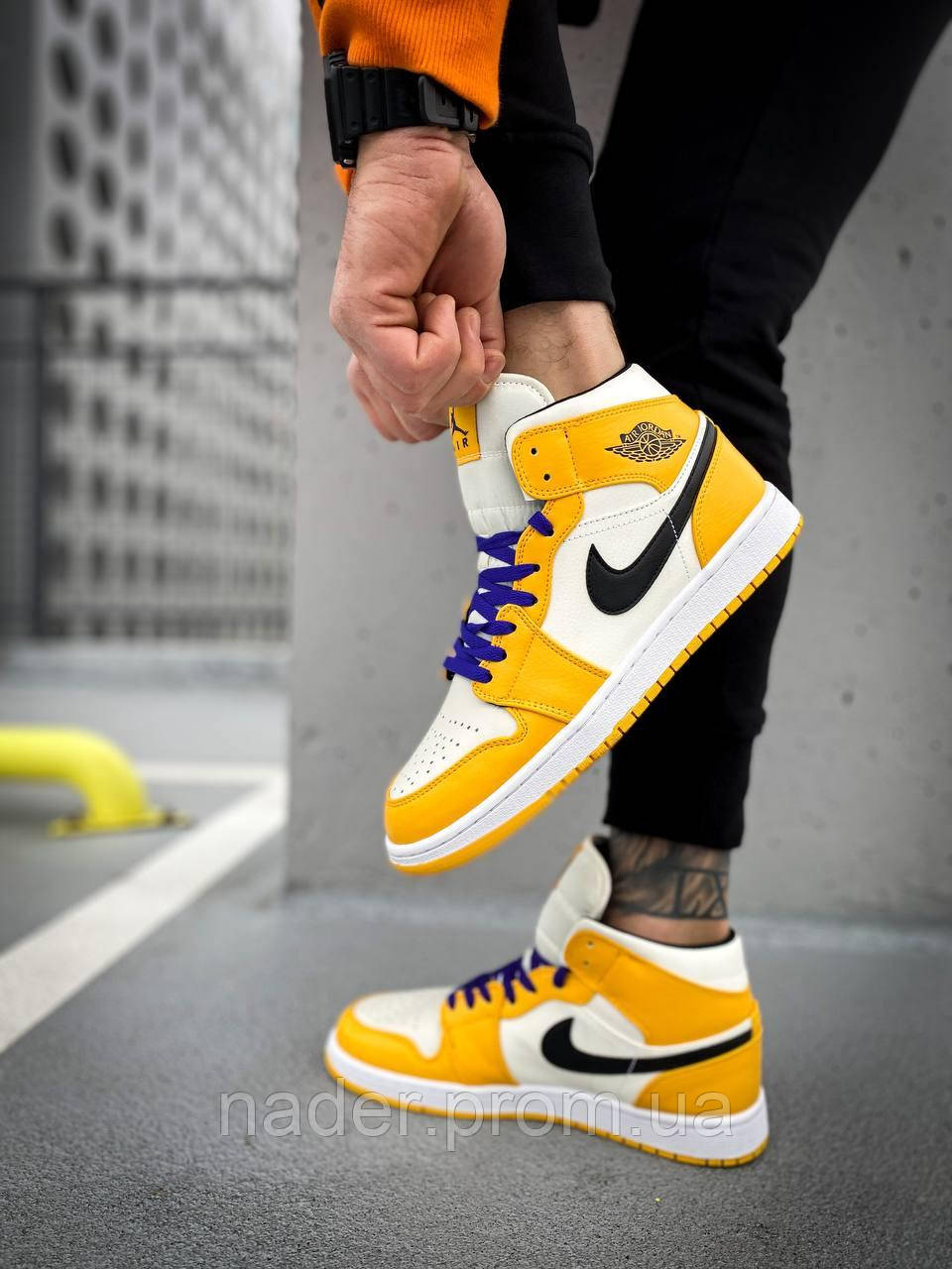 Nike Air Jordan 1 Mid SE Lakers ID 1976267088