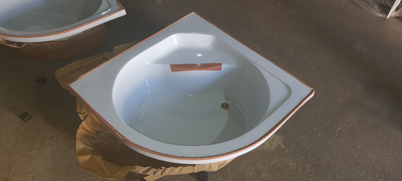 Душовий піддон 90*90*45 см акриловий глибокий з панеллю, ніжками та сифоном Ko&Po